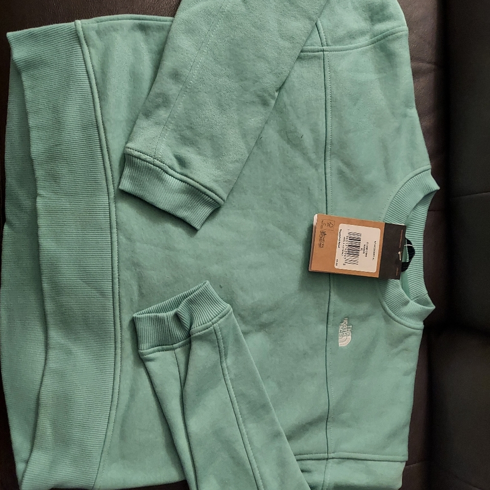 Girls Northface Cropped Pullover